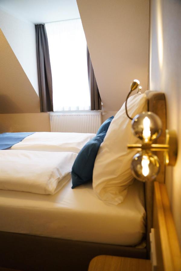 Hotel Wilder Mann メーアスブルク エクステリア 写真